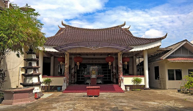 Vihara Pontianak dan Kubu Raya Alternatif Wisata Religi.Foto 11