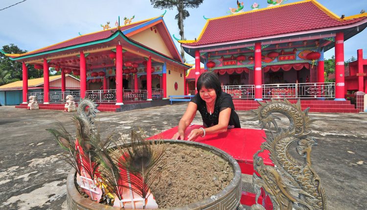 Vihara Pontianak dan Kubu Raya Alternatif Wisata Religi.Foto 12