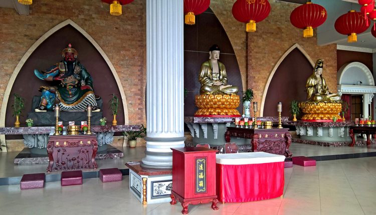 Vihara Pontianak dan Kubu Raya Alternatif Wisata Religi.Foto 2