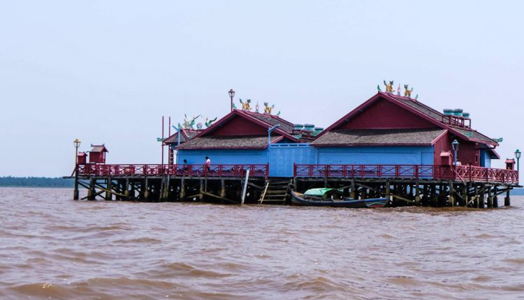 Vihara Pontianak dan Kubu Raya Alternatif Wisata Religi.Foto 6