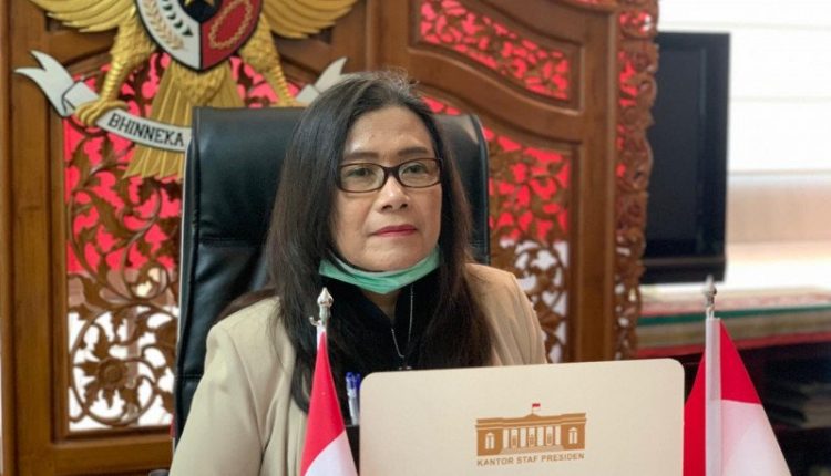 4-Deputi V KSP bidang Politik, Hukum, Keamanan dan HAM Jaleswari Pramodhawardani saat menggelar rapat secara virtual di Gedung Bina Graha, Kompleks Istana Kepresidenan. (Foto-Antara)