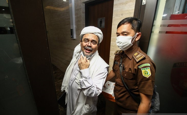 Rizieq Shihab Divonis Empat Tahun Penjara Kasus RS UMMI Bogor - Harian ...