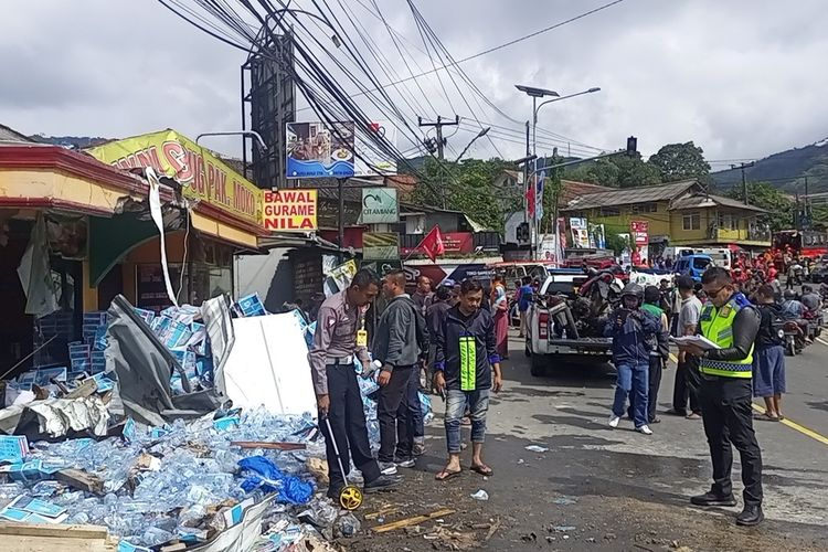 14 Orang Luka Dalam Tabrakan Beruntun Di Jalur Puncak Bogor - Harian ...